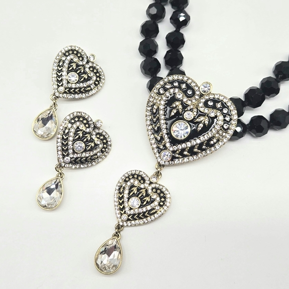 Heidi Daus Swarovski Crystal and Enamel Heart Statement Necklace Earring Set - Picture 1 of 12